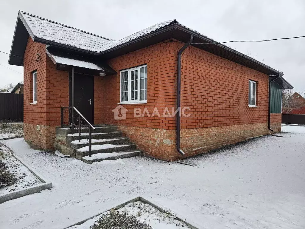 Дом в Белгородская область, Белгород ул. Имени Героя Советского Союза ... - Фото 1