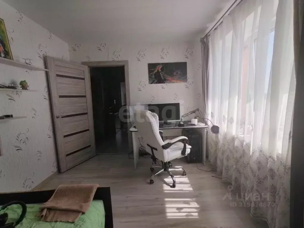 3-к кв. Вологодская область, Череповец Набережная ул., 29А (64.6 м) - Фото 1