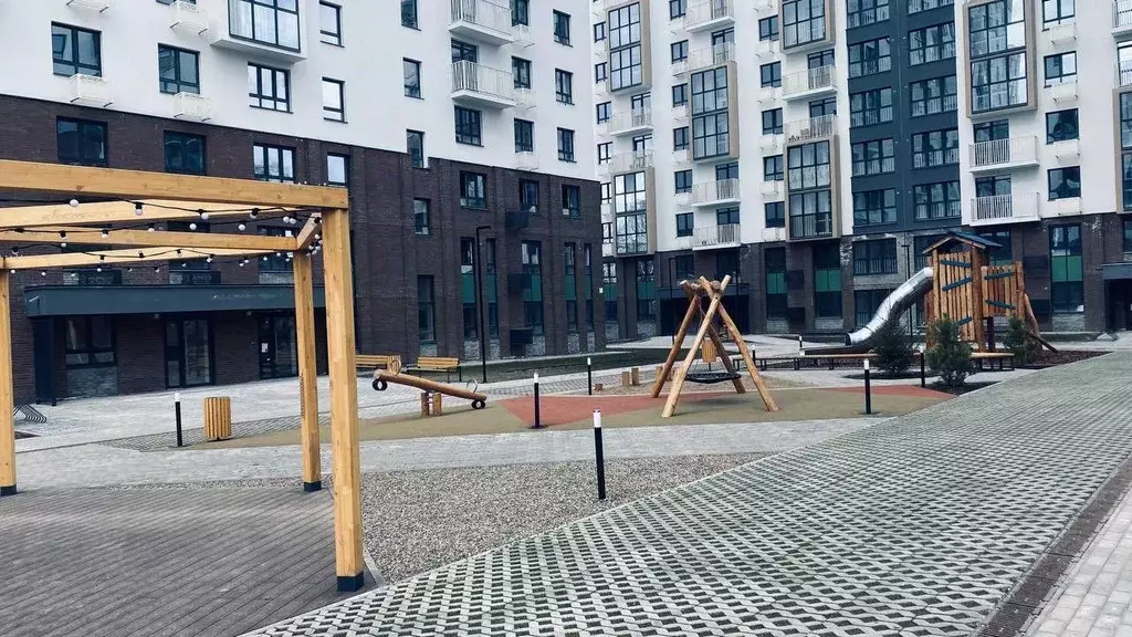 3-к кв. Удмуртия, Ижевск ул. Имени Репина, 35Ак2 (68.3 м) - Фото 1