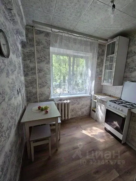 2-к кв. Омская область, Омск Городок Нефтяников мкр, ул. 19-го ... - Фото 1