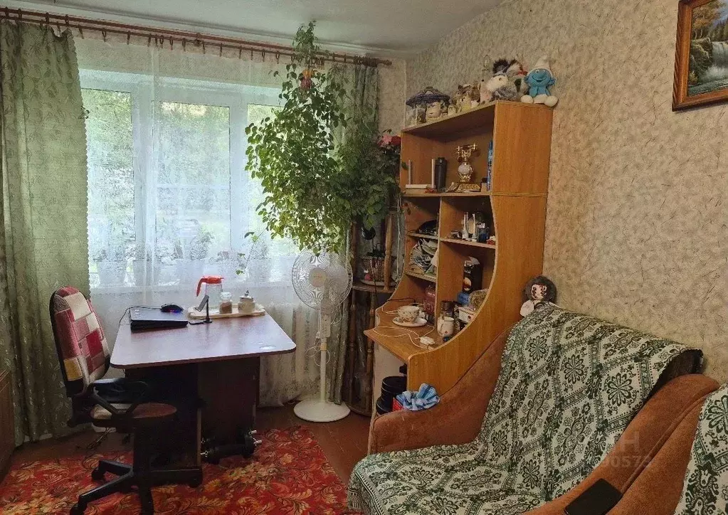 Комната Ленинградская область, Гатчина ул. Крупской, 4 - Фото 2