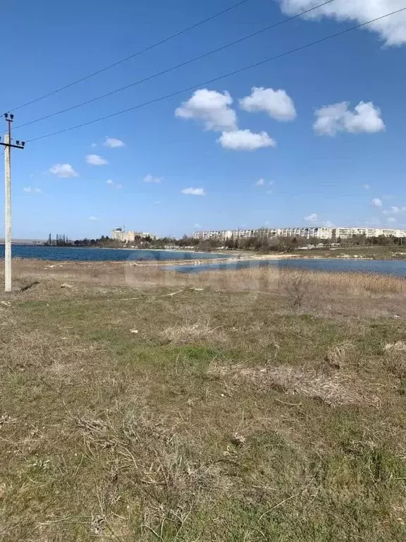 Участок в Крым, Евпатория городской округ, Новоозерное пгт  (200.0 ... - Фото 1