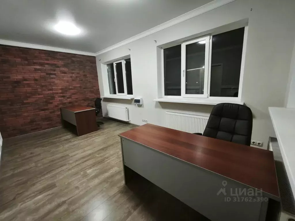 Офис в Ростовская область, Таганрог Инструментальная ул., 23-2 (74 м) - Фото 1