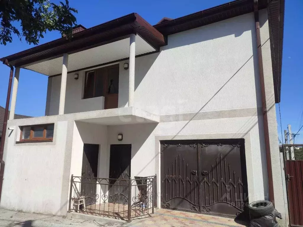 Дом в Краснодарский край, Новороссийск пер. Детский, 1 (150 м) - Фото 1