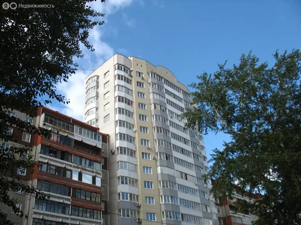 3-комнатная квартира: Екатеринбург, Авиационная улица, 48А (86 м) - Фото 1