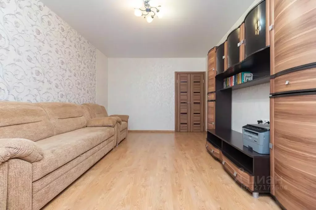 2-к кв. Омская область, Омск Городок Нефтяников мкр, ул. 22 Апреля, 45 ... - Фото 1