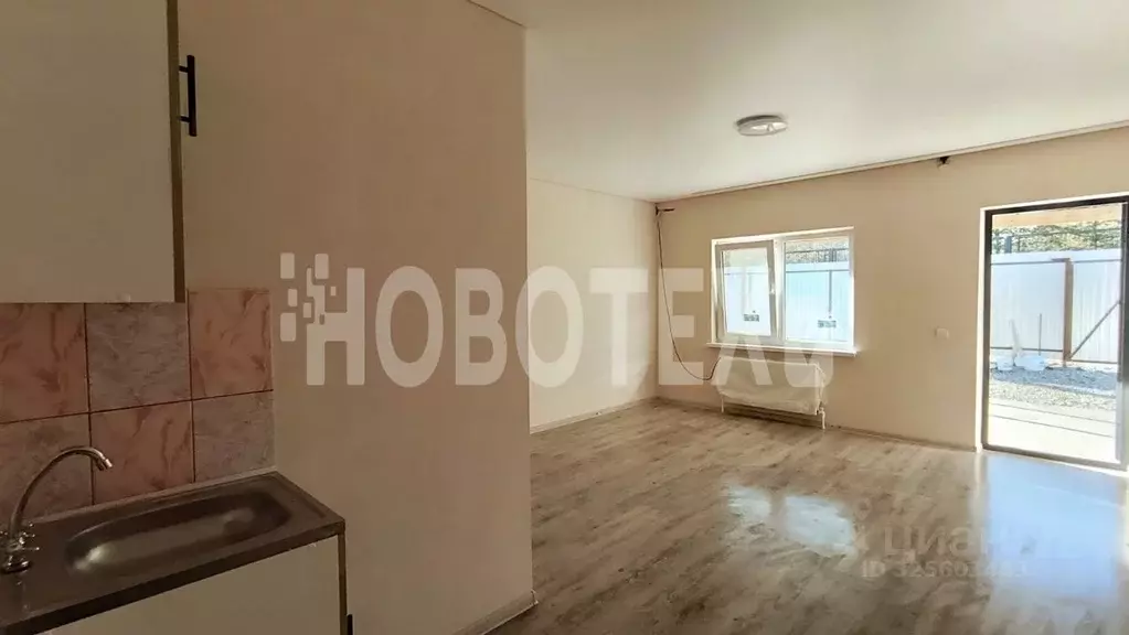 Дом в Краснодарский край, Апшеронский район, Нефтегорское городское ... - Фото 1