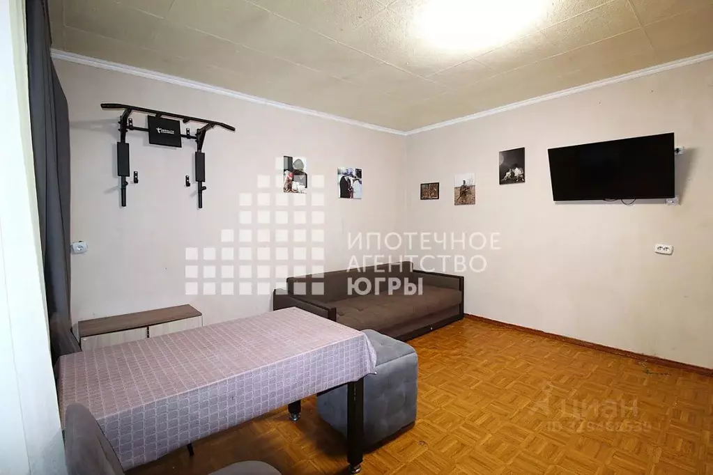 2-к кв. Ханты-Мансийский АО, Ханты-Мансийск ул. Чкалова, 33 (66.3 м) - Фото 1