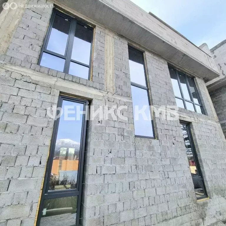 Дом в Пятигорск, проспект 40 лет Октября (325 м) - Фото 1