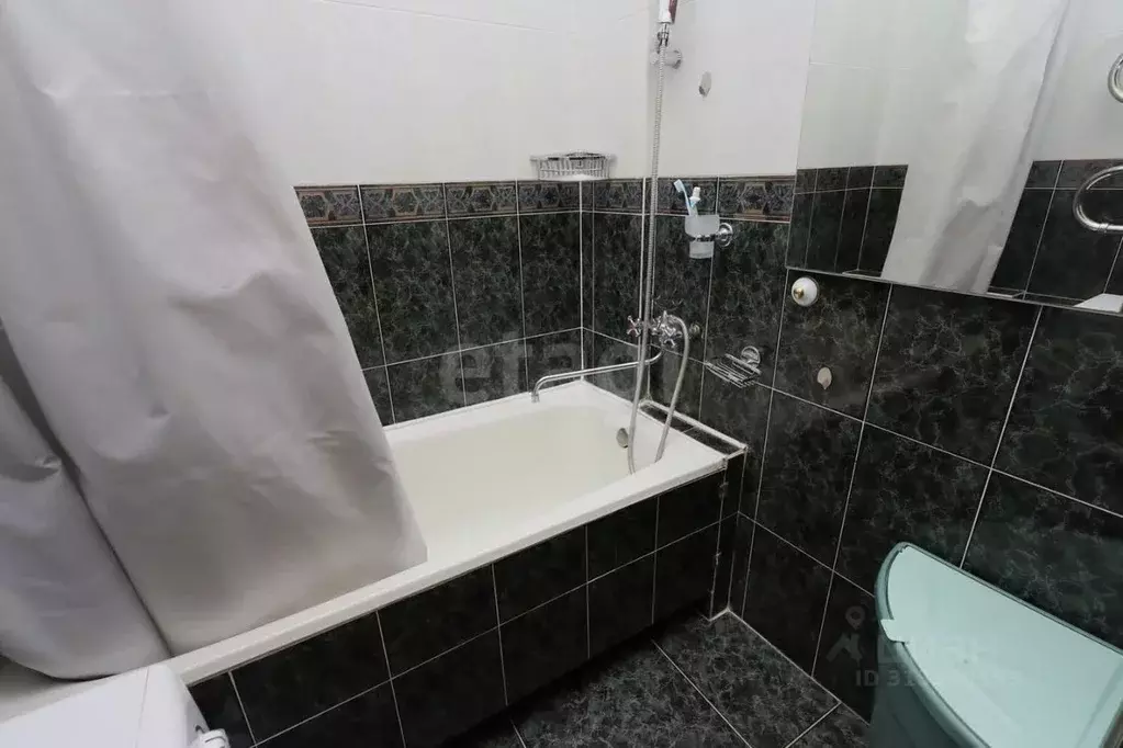 2-к кв. Оренбургская область, Оренбург просп. Победы, 131 (53.2 м) - Фото 1