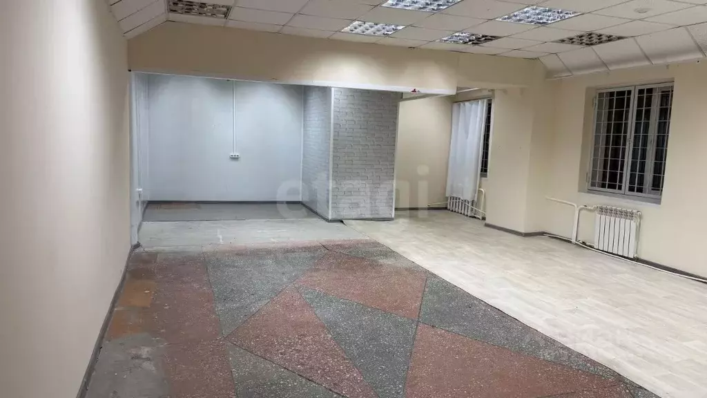 Офис в Ямало-Ненецкий АО, Новый Уренгой ул. Октябрьская, 22 (63 м) - Фото 1
