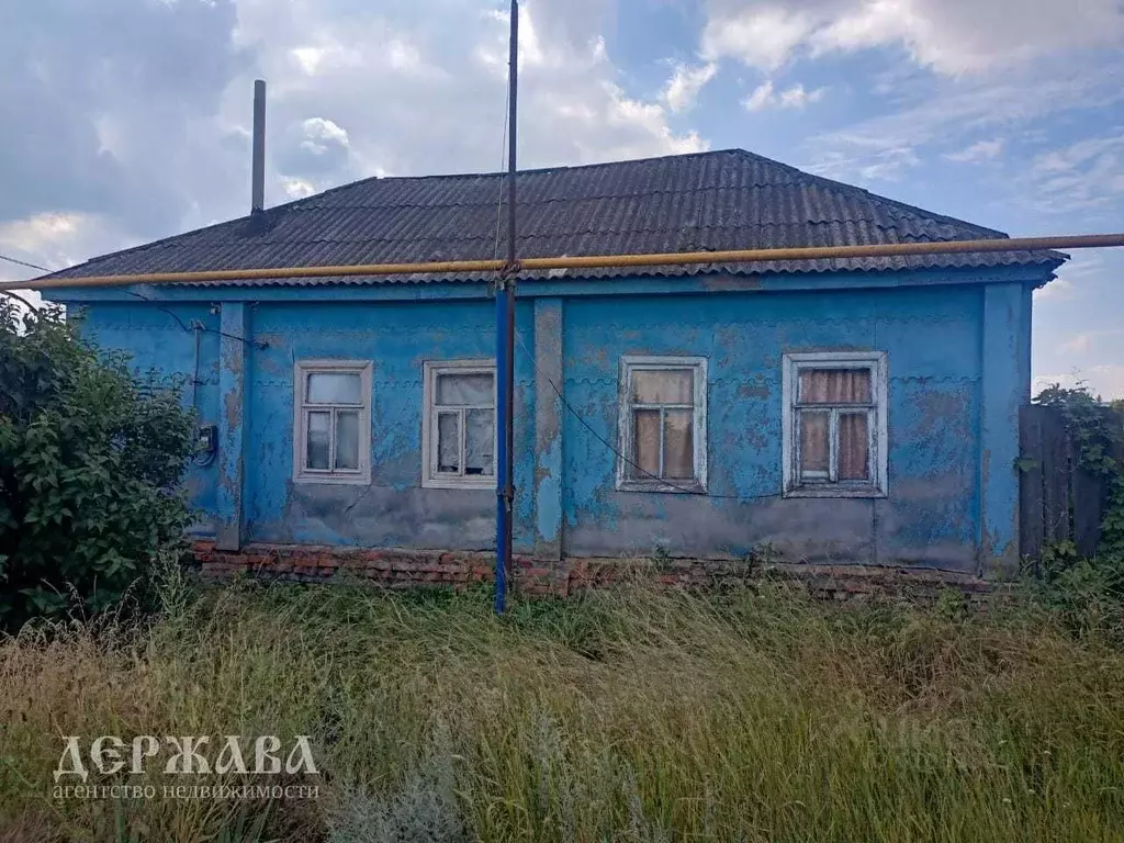 Дом в Белгородская область, Старооскольский городской округ, с. ... - Фото 0