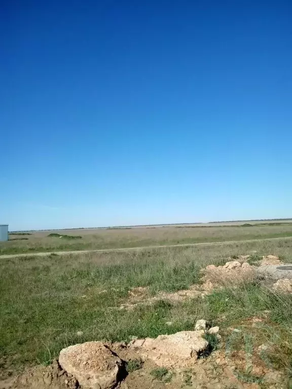 Участок в Крым, Сакский район, с. Молочное  (6.0 сот.) - Фото 1