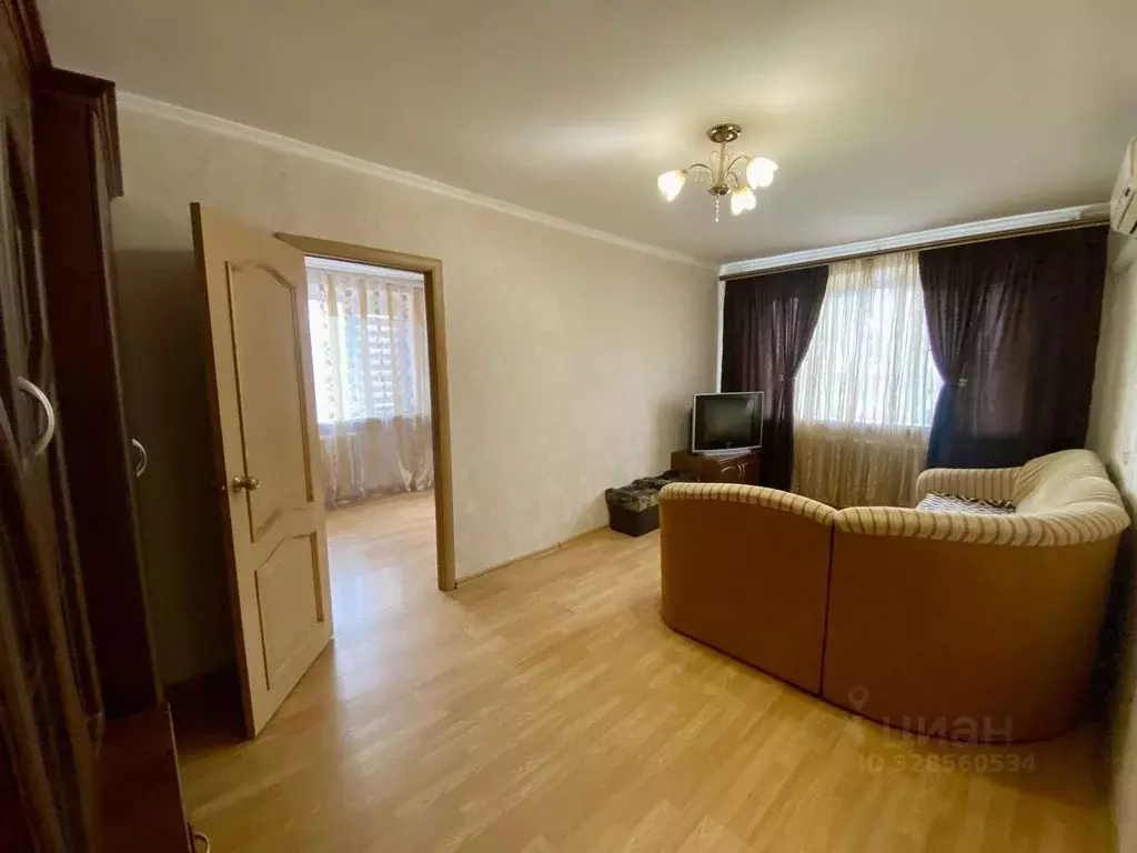 2-к кв. Краснодарский край, Крымск ул. Комарова, 36 (41.9 м) - Фото 2