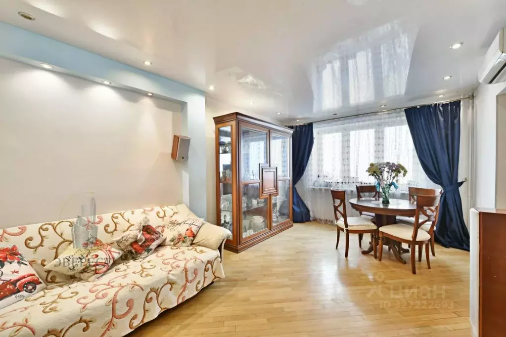 3-к кв. Москва ул. Большая Набережная, 19к2 (90.0 м) - Фото 1