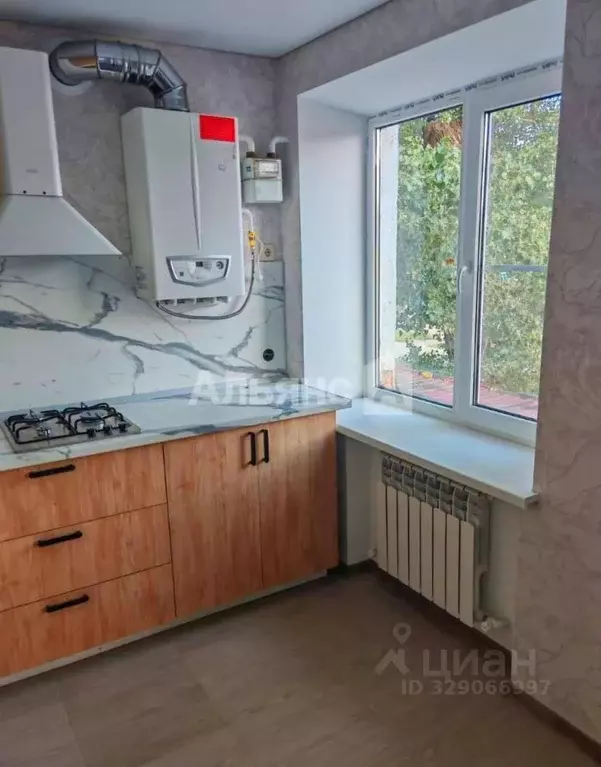 Студия Ростовская область, Шахты Аллейный бул., 3 (30.0 м) - Фото 2