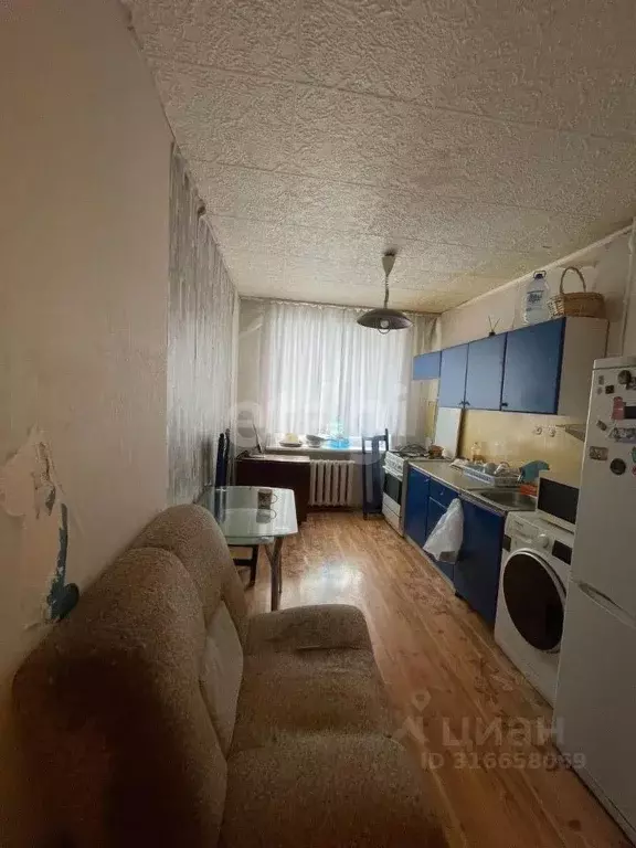 2-к кв. Саха (Якутия), Якутск ул. Кирова, 7/4 (46.9 м) - Фото 0