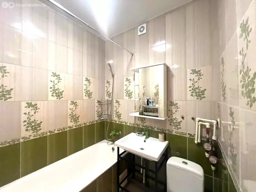 1-комнатная квартира: Саратов, улица имени И.В. Мичурина, 117 (33.6 м) - Фото 0