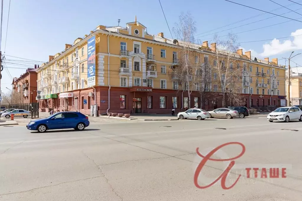 2-к кв. Омская область, Омск просп. Карла Маркса, 22 (58.0 м) - Фото 1