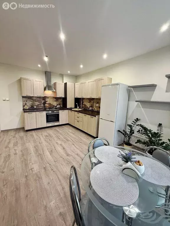 1-комнатная квартира: Киров, Севастопольская улица, 12 (41.1 м) - Фото 0