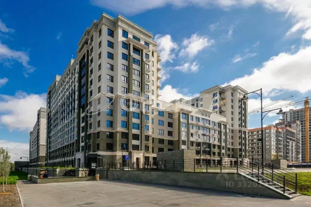 2-к кв. Тюменская область, Тюмень ул. Евгения Войнова, 7 (81.5 м) - Фото 1