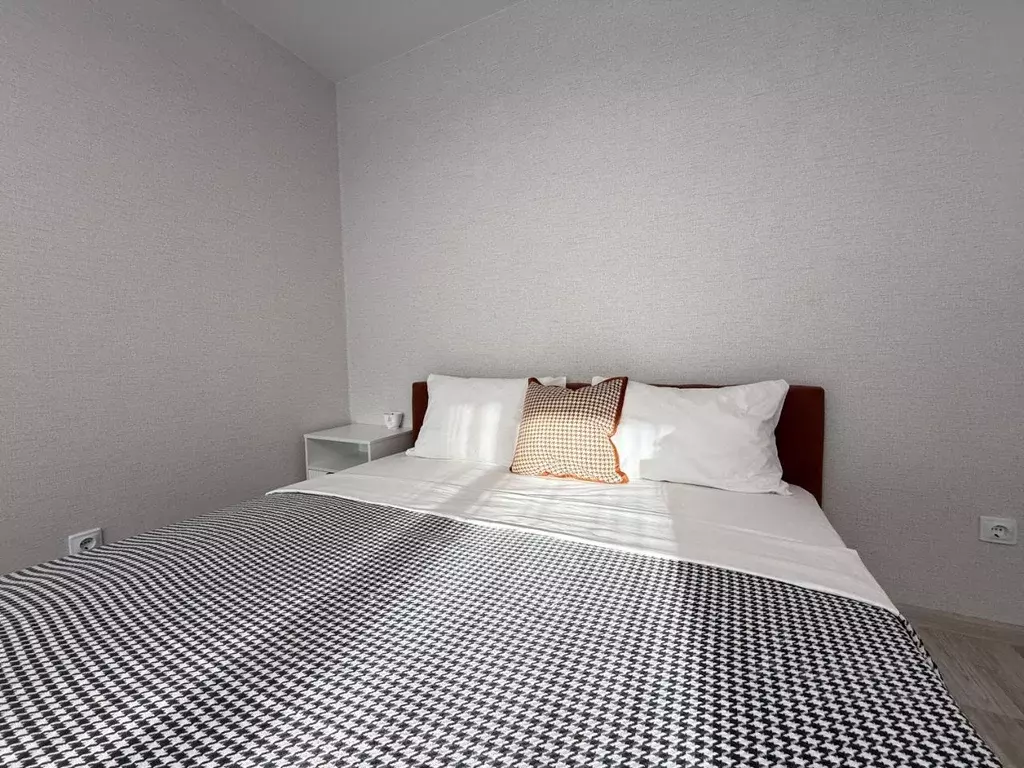 1-к кв. Краснодарский край, Новороссийск ул. Имени Владимира Бута, 15 ... - Фото 1