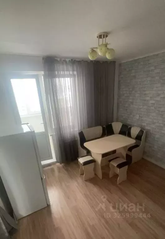 Студия Краснодарский край, Краснодар Черкасская ул., 129/1 (30.0 м) - Фото 2