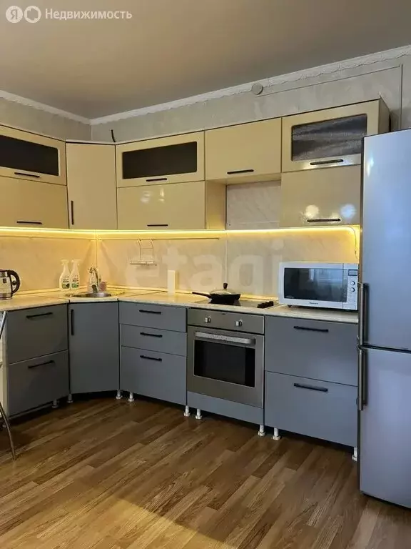 3-комнатная квартира: Горно-Алтайск, Коммунистический проспект, 36/1 ... - Фото 1