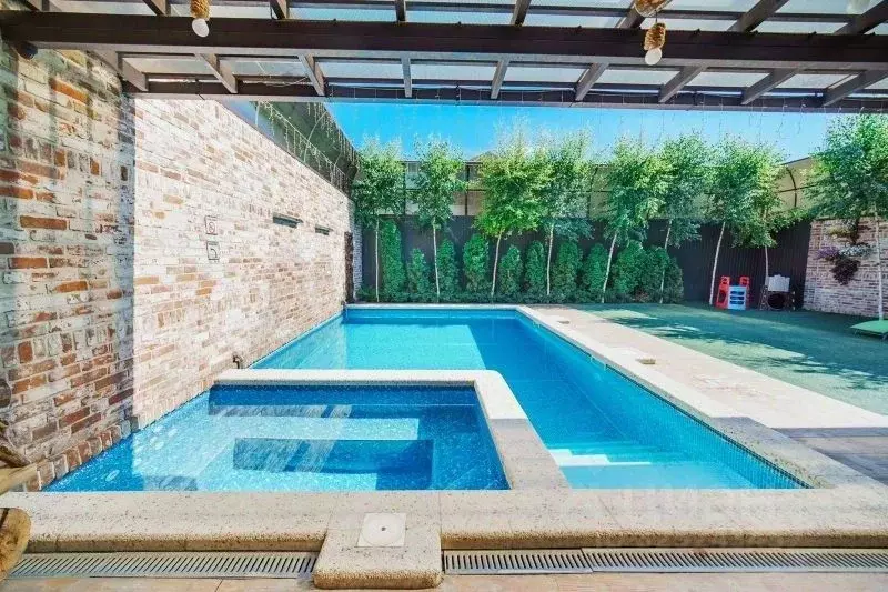 Дом в Краснодарский край, Краснодар Розовая ул., 7 (110 м) - Фото 1