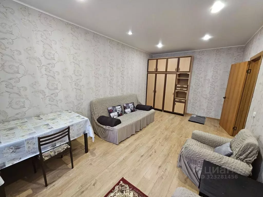 1-к кв. Омская область, Омск бул. Архитекторов, 12к1 (40.0 м) - Фото 2