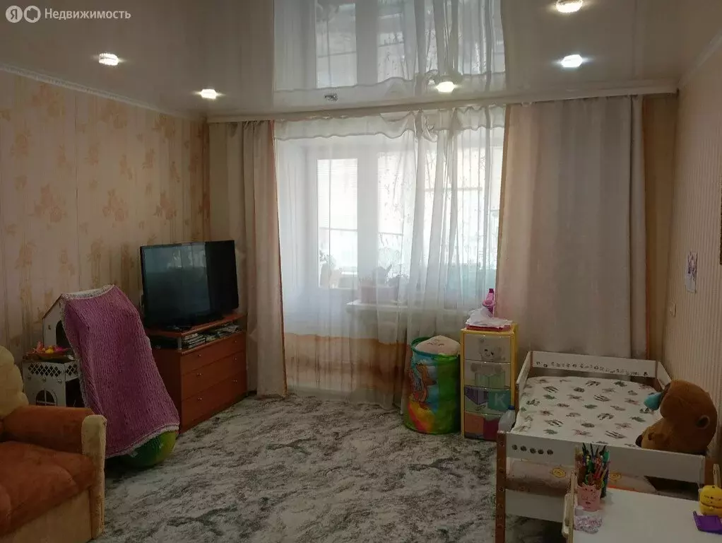 2-комнатная квартира: Ялуторовск, улица Революции, 133 (54 м) - Фото 1