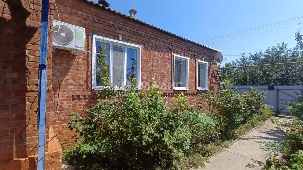 Дом в Краснодарский край, Ейский район, Копанское с/пос, Копанская ... - Фото 1