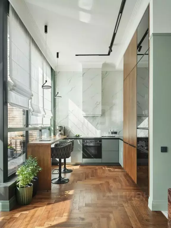 2-к кв. Тюменская область, Тюмень ул. Усиевича, 16 (72.2 м) - Фото 1