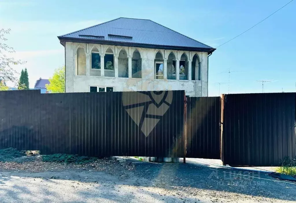 Дом в Белгородская область, Старый Оскол Летная ул. (175 м) - Фото 0