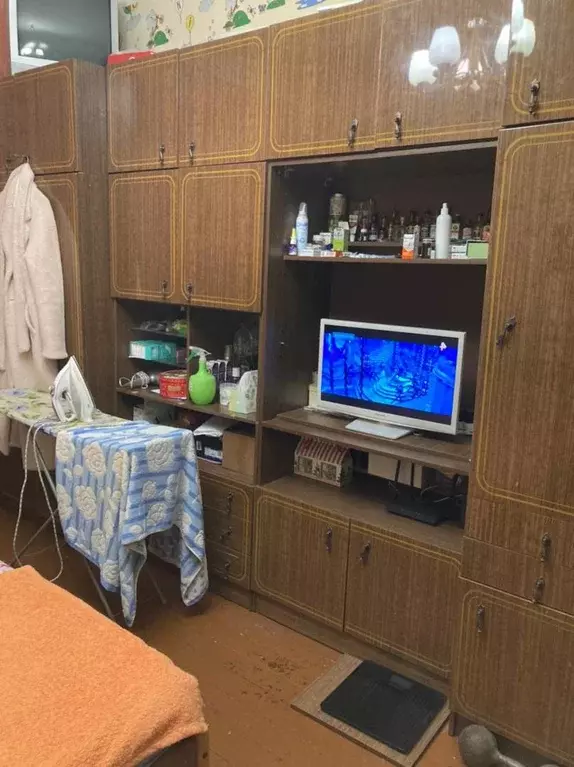 Продается комната в 4-комнатной квартире - Фото 1