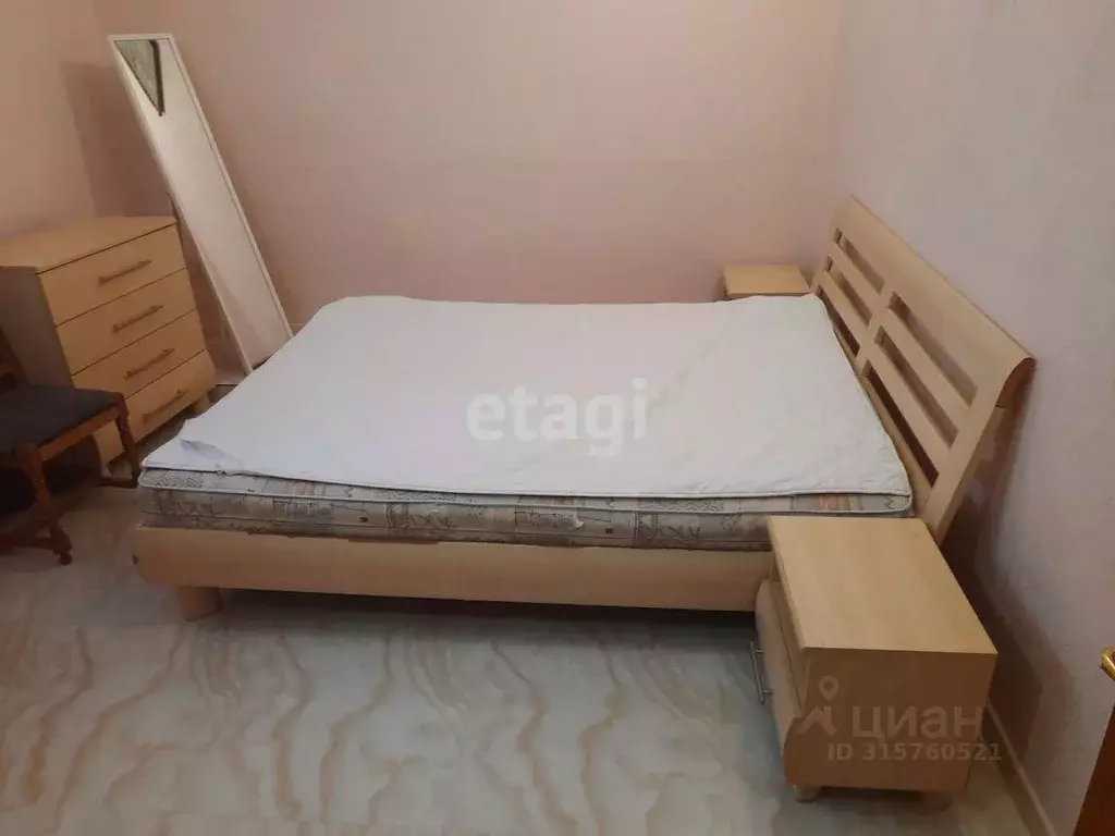 2-к кв. Крым, Ялта ул. Красноармейская, 9 (70.0 м) - Фото 1