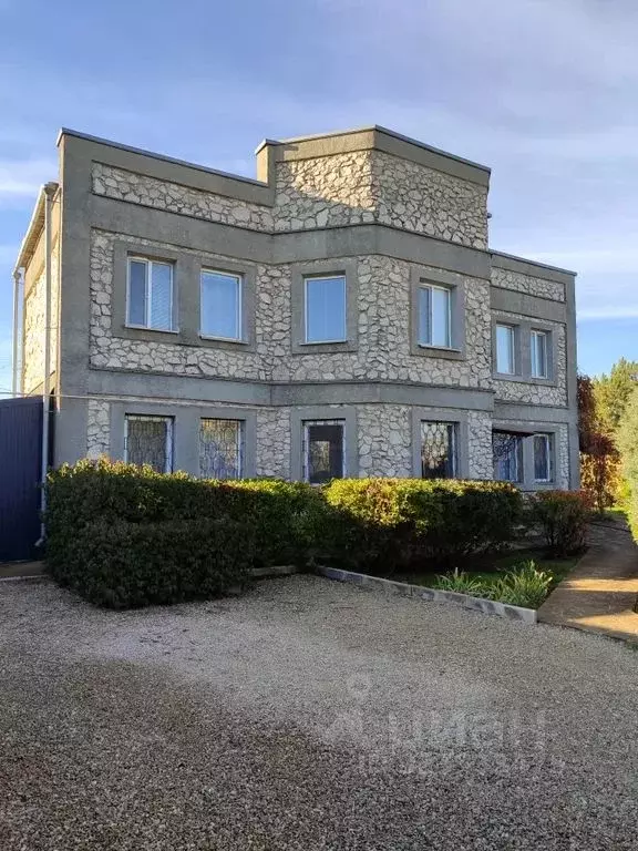 Дом в Крым, Сакский район, Ореховское с/пос, с. Михайловка пер. ... - Фото 2