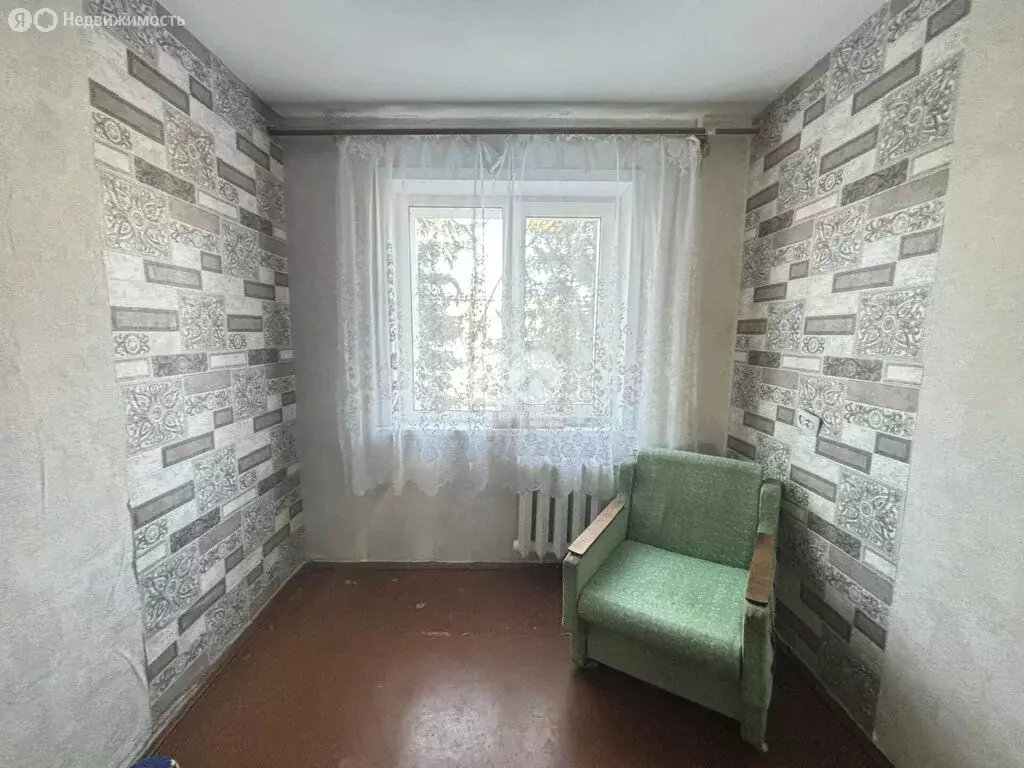 3-комнатная квартира: Искитим, микрорайон Индустриальный, 18 (61.1 м) - Фото 1