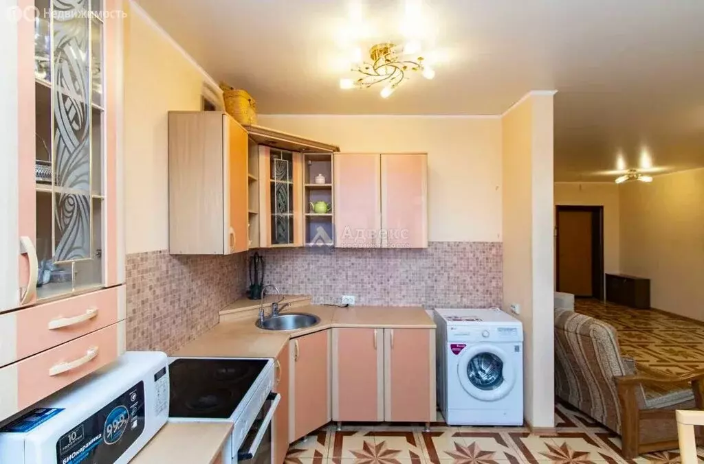 2-комнатная квартира: Тюмень, улица Грибоедова, 13к3 (85.8 м) - Фото 0