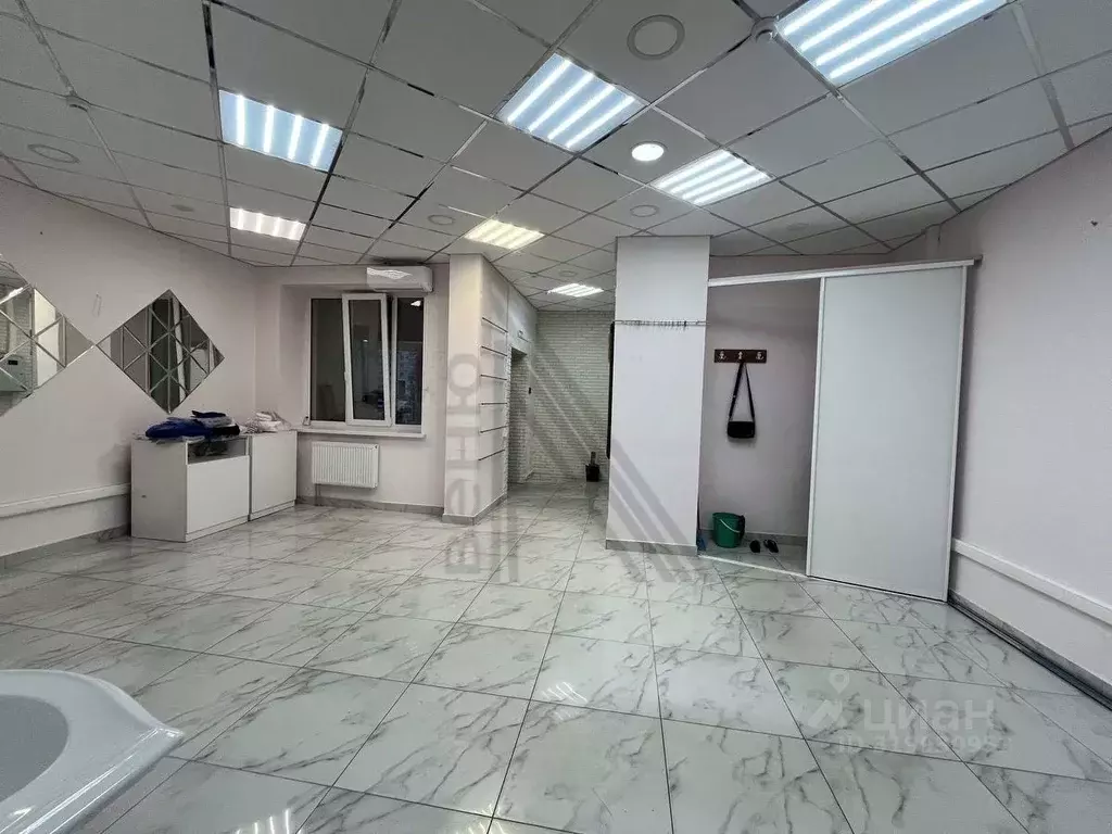 Помещение свободного назначения в Воронежская область, Воронеж бул. ... - Фото 2