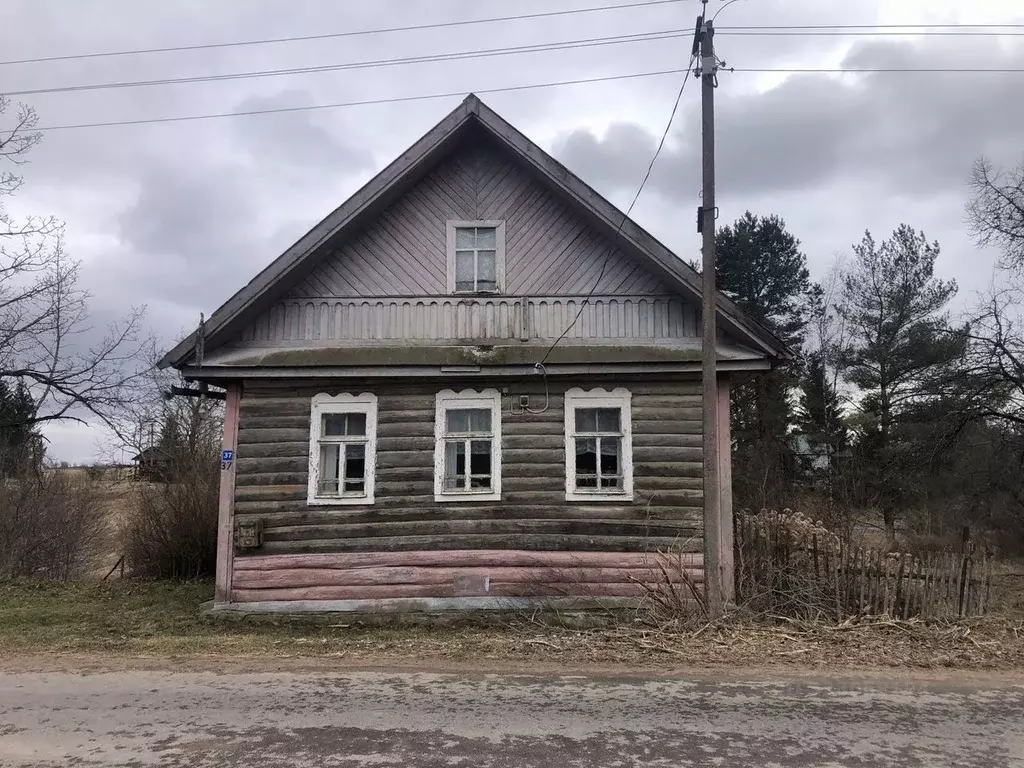 Дом в Новгородская область, Батецкий муниципальный округ, д. Заупора  ... - Фото 1