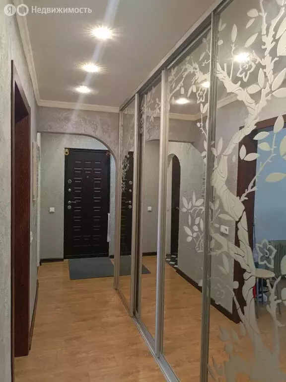 3-комнатная квартира: Железногорск, улица Ленина, 79к2 (71.8 м) - Фото 1