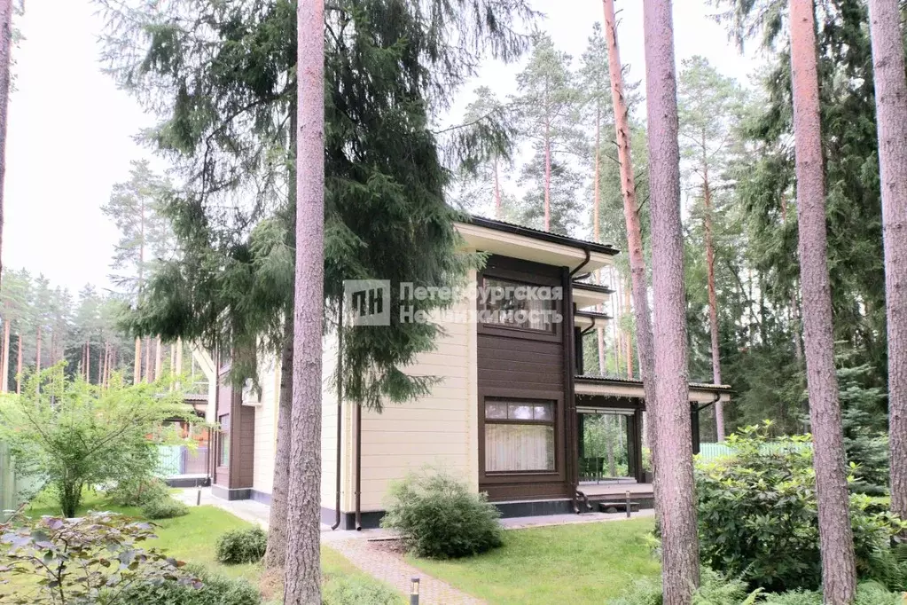 Коттедж в Санкт-Петербург, Санкт-Петербург, Зеленогорск Курортная ул., ... - Фото 0