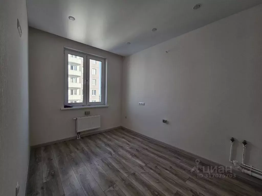 1-к кв. Тюменская область, Тюмень ул. Героев Космоса, 11 (36.0 м) - Фото 0