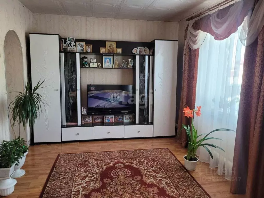 3-к кв. Тюменская область, с. Нижняя Тавда ул. Ульянова, 48 (63.8 м) - Фото 1