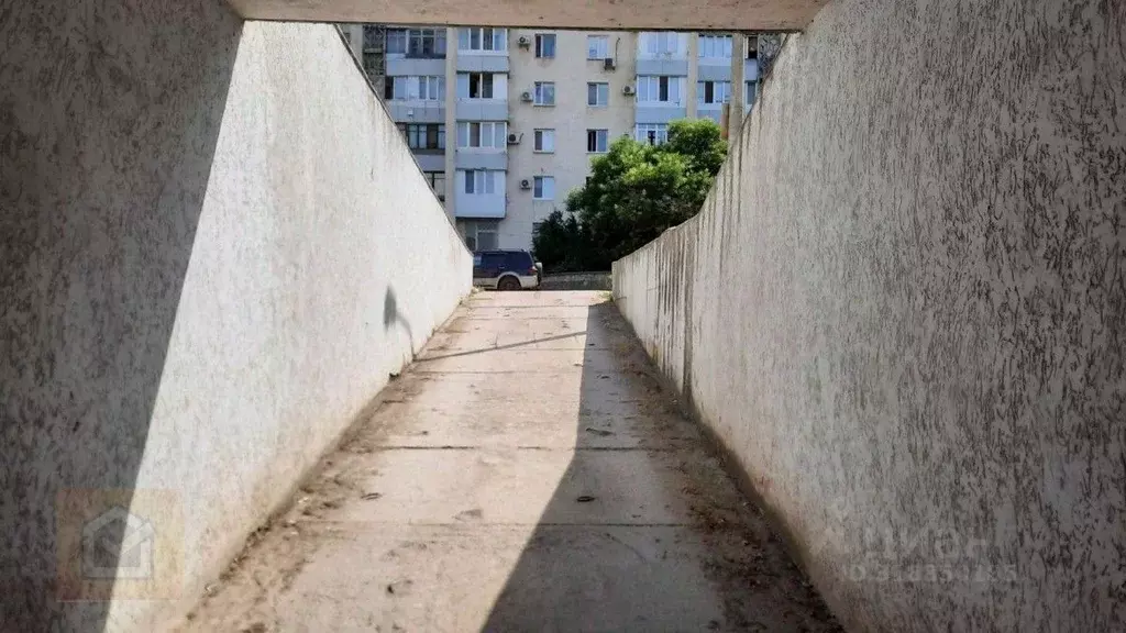 Гараж в Крым, Евпатория ул. Демышева, 121Б (18 м) - Фото 1