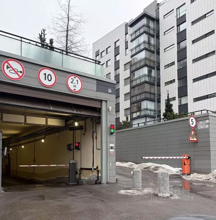 Гараж в Санкт-Петербург Новочеркасский просп., 33к2 (13 м) - Фото 1