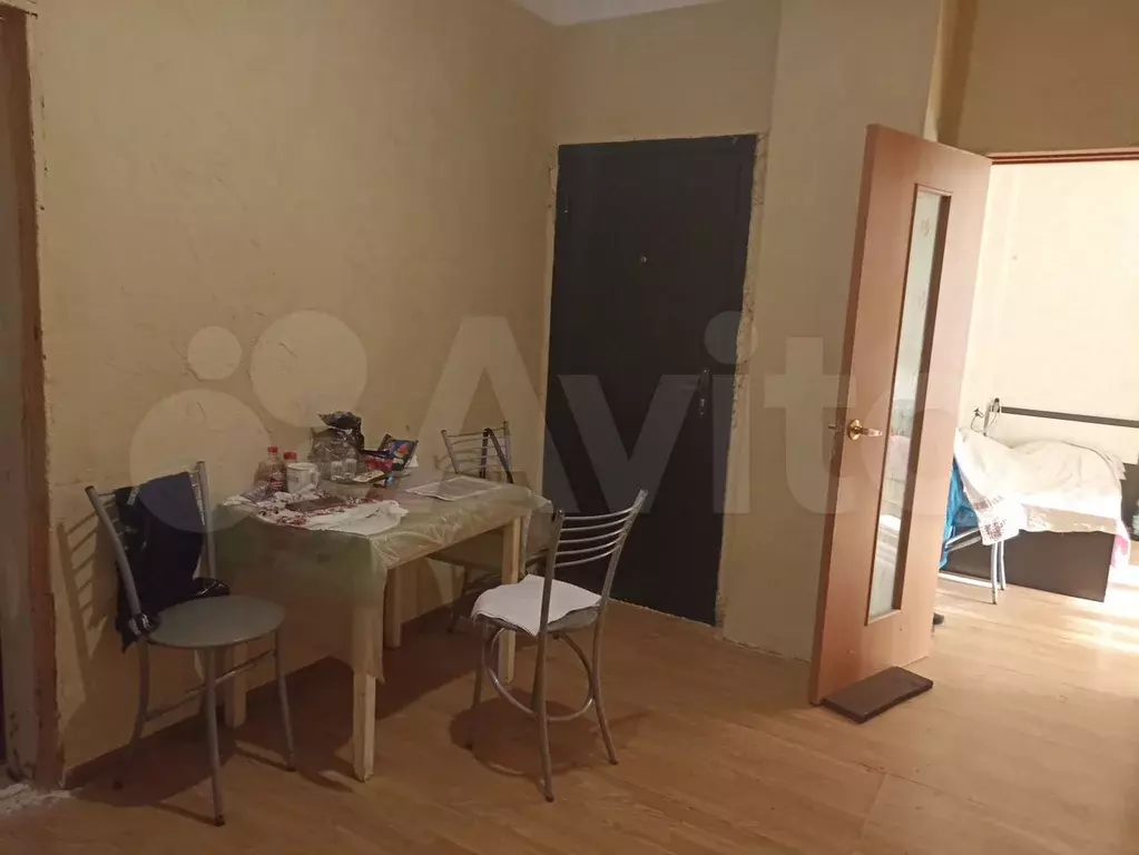 Комната 18 м в 4-к., 2/3 эт. - Фото 0