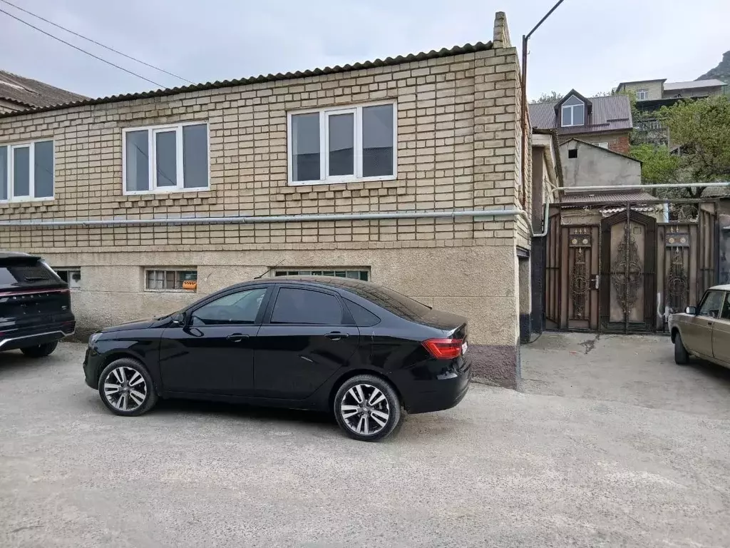 Дом в Дагестан, Махачкала ул. 8-я Таркинская (120 м) - Фото 1