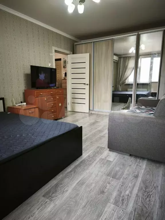 1-к. квартира, 40 м, 9/17 эт. - Фото 1